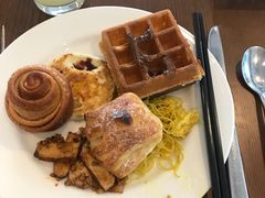 -昆山琶拉帝诗酒店·河畔咖啡厅Riverside Cafe