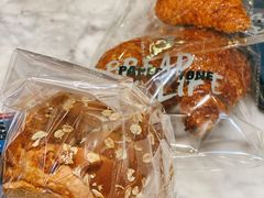 焦糖牛角包-PAPER STONE BAKERY(天环店)