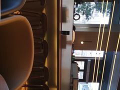 -星巴克臻选(上海虹桥新天地三店)