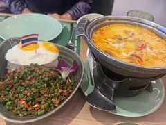 双蛋流心打抛饭-mango tree芒果树泰国餐厅(青岛万象城店)