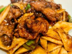 黑椒牛柳炒茭白-到家尝北京菜(西坝河店)