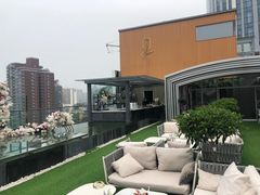 -The ROOF (通盈中心店)