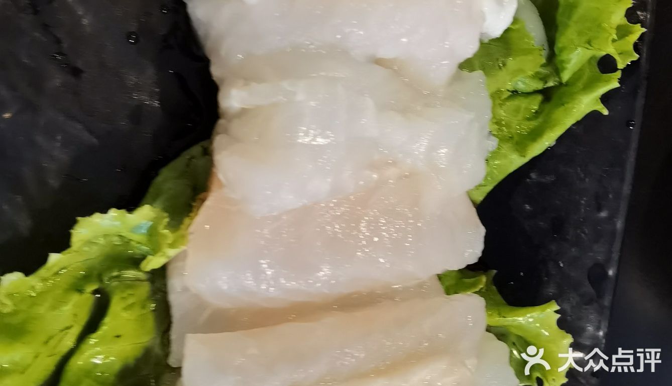 来到协信星光里的小公牛牛肉火锅店,首先被盆栽多肉而吸