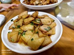 -芦茨金富饭庄·25年老字号·专做稻草鸡