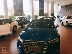 -成都华星名仕奥迪4S店(龙潭寺店)