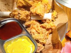 -明洞阿姨·韩式酱蟹烤肉·创意料理(三元桥店)