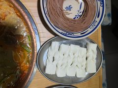 -洱火云南酸菜牛肉火锅(石景山当代商城店)