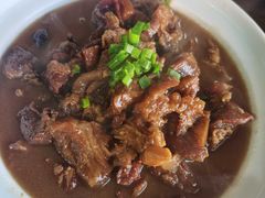 炖牛肉牛筋-8号蒸饺精品炖鸽子(康特商街店)