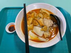 -亚王咖喱鸡米粉面