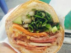 -Bánh Mì Huynh Hoa