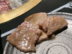 -山川小町·极番烧肉(新地假日广场店)