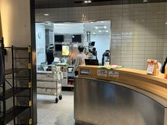 -麦当劳(徐汇漕溪北路百脑汇店)