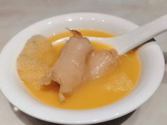 竹笙雪耳鲨鱼翅骨花胶鸡汤-一哥澳门豆捞·澳门风打边炉(高德置地店)