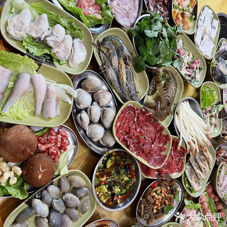 南沙海鲜火锅太顶了！人均60吃到撑