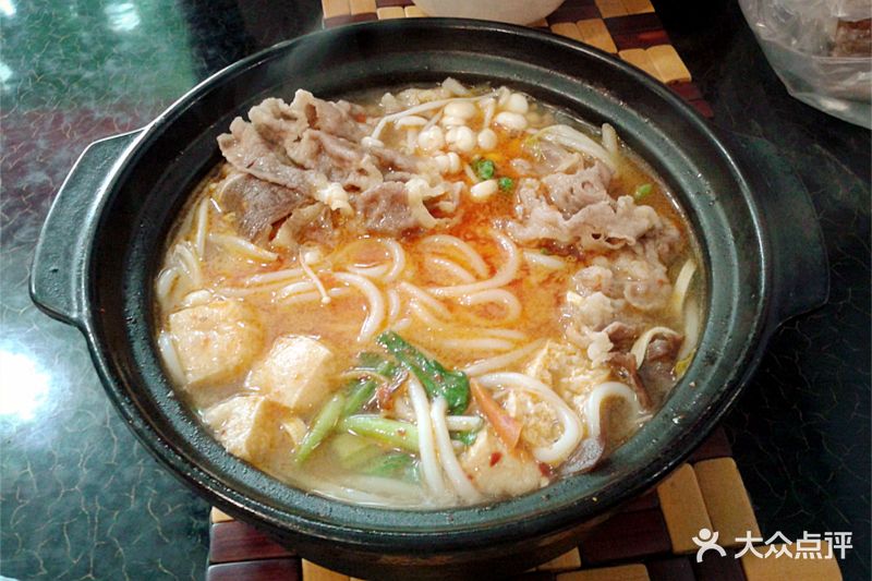 肥牛金针菇米线