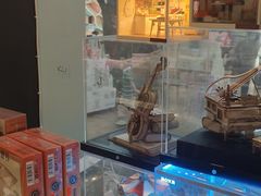 -钟书阁(松江泰晤士小镇店)