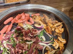 -明洞阿姨·韩式酱蟹烤肉·创意料理(三元桥店)