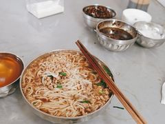 -正宗杨记普洱酸醋米线(总店)