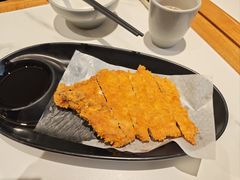 馋嘴炸猪排-馋三尺蟹粉小笼(人民广场店)