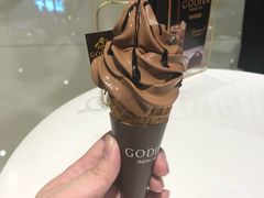 经典巧克力软冰激-GODIVA(国际金融中心店)