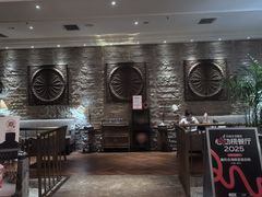 -雍和会海鲜姿造自助(湖东路店)