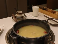 -汤宴·参须肚包鸡(南京路店)