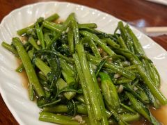 -Dang restaurant (patong phuket)