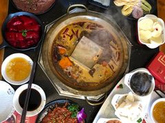 极品鲜毛肚-朝天门火锅(洪崖洞景观江景店)