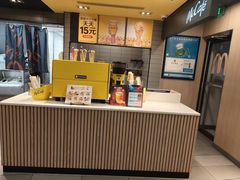 -麦当劳(卫星广场店)