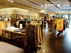 -URBAN REVIVO(济南领秀城贵和购物中心店)