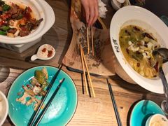 老坛酸菜藤椒鱼-酸渡·老坛酸菜鱼·现炒下饭菜(港惠新天地店)