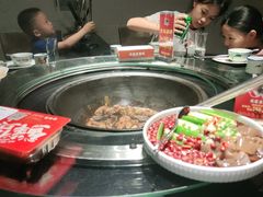 -挂旗柴锅鸡(蚌山区嘉年华店)