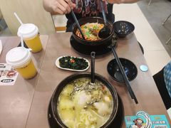 -灵芝妹子海鲜米线(瓦房店新玛特店)