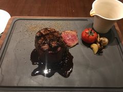 -恰餐厅及酒吧 CHAR Bar & Grill (北京丽都皇冠假日店)