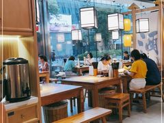 -先启半步颠小酒馆(虹桥龙湖天街店)