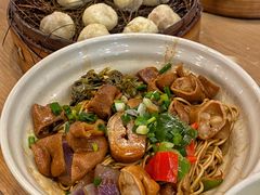 -佬钱湾仔(衣裳街店)