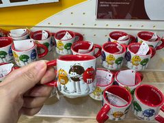 -m豆巧克力世界(上海世茂广场店)