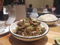 爆炒花甲-琼大师东方烤乳猪(亚特兰蒂斯店)