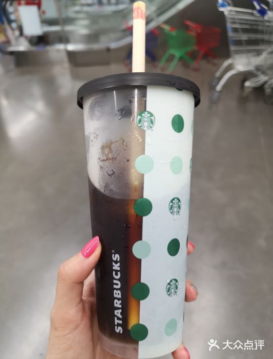 星巴克(北京惠新东街店)图片