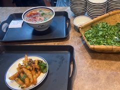 -云阿蛮云南生烫牛肉米线(奉贤路店)