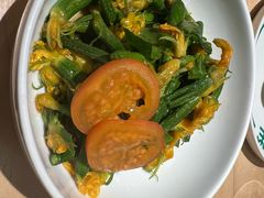 树番茄拌黄瓜花-一坐一忘云南菜(卓悦中心)