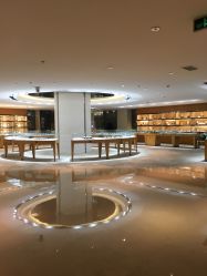 -北京七彩云南翡翠珠宝旗舰店(月坛店)