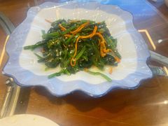 虫草花拌菠菜-聚雅美食