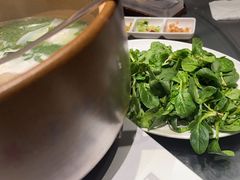 -江宴渔村·鱼鲜土菜(紫荆广场店)