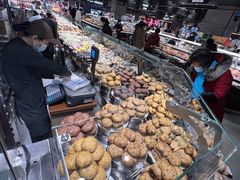 -胖东来生活广场(健康路店)