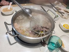 -浪里寻·臻牛养生牛肉火锅(方圆荟店)