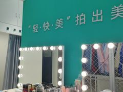 -拍刻风照相馆(花都融创店)