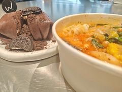 -W COLLECTIVE  DESSERT SHOP