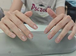 -美画轻奢美甲美睫