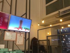 -顶东面包花园·生日蛋糕(世博店)